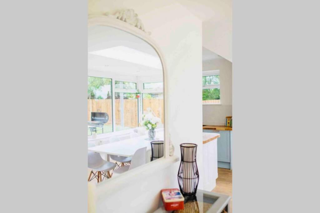 Gorgeous Luxury Chalet, New Forest & Coast & Hordle Exterior foto